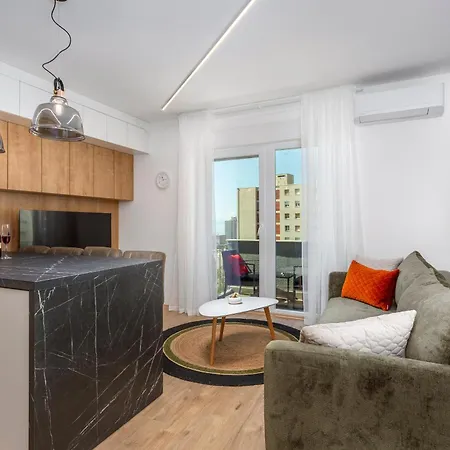 Brand New Close To The Beach, Center And Of - Karlo * Fiume