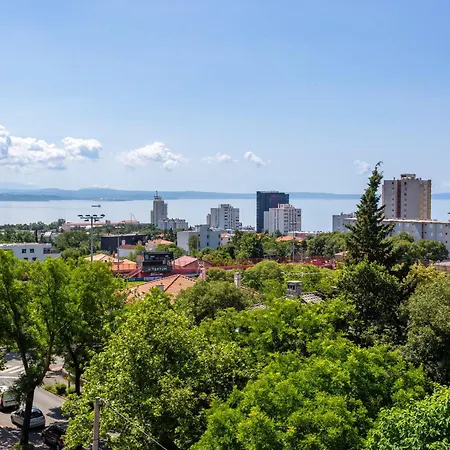 Appartamento Brand New Close To The Beach, Center And Of - Karlo Fiume