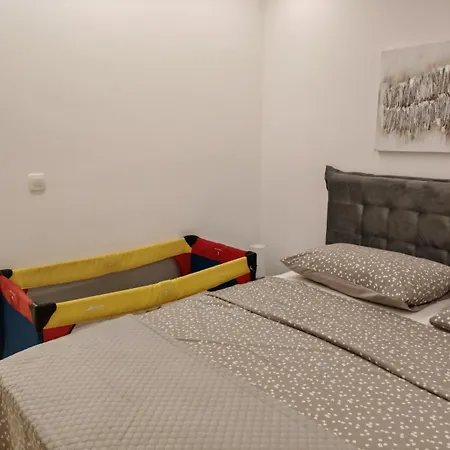 Karlo Apartmán *